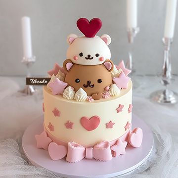 原创恋人主题翻糖鲜奶蛋糕